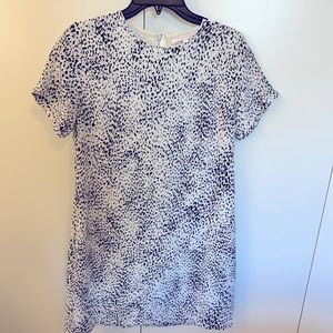 Olivaceous black and white shift dress size M